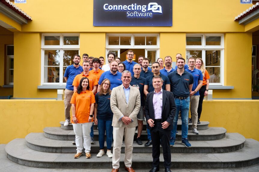 Connecting Software